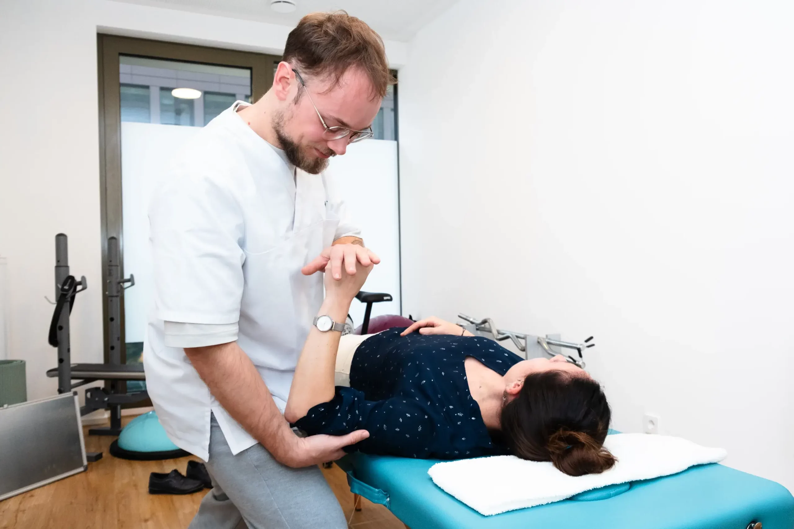 Kinésithérapeute à Belval : pourquoi consulter un kinésithérapeute après une blessure sportive ?